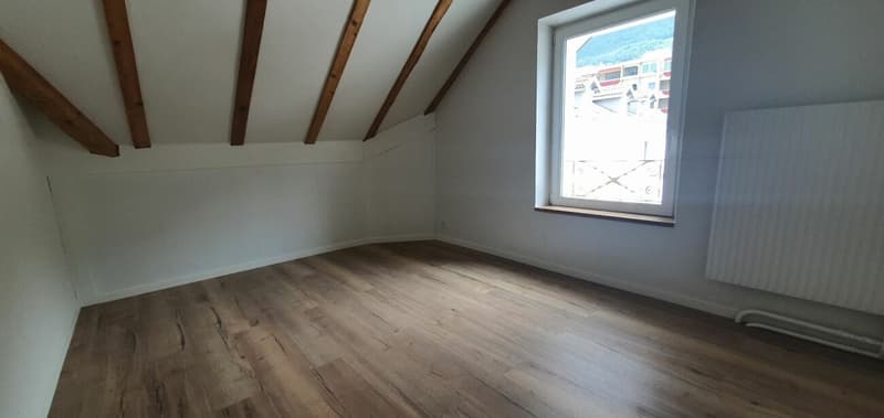 RENOVE - 3.5 pces au 2ème étage au centre du village avec place de parc (4)
