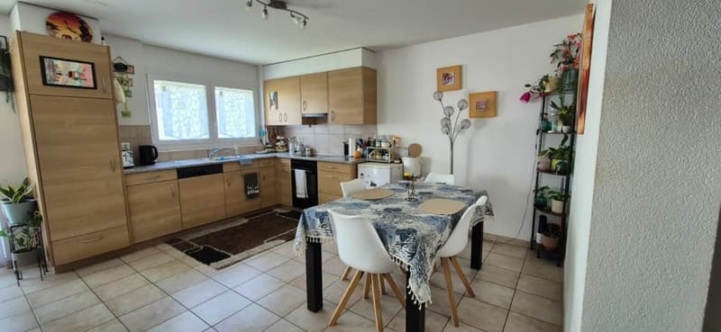 Appartement lumineux de 3.5 pièces au centre de Saxon (6)