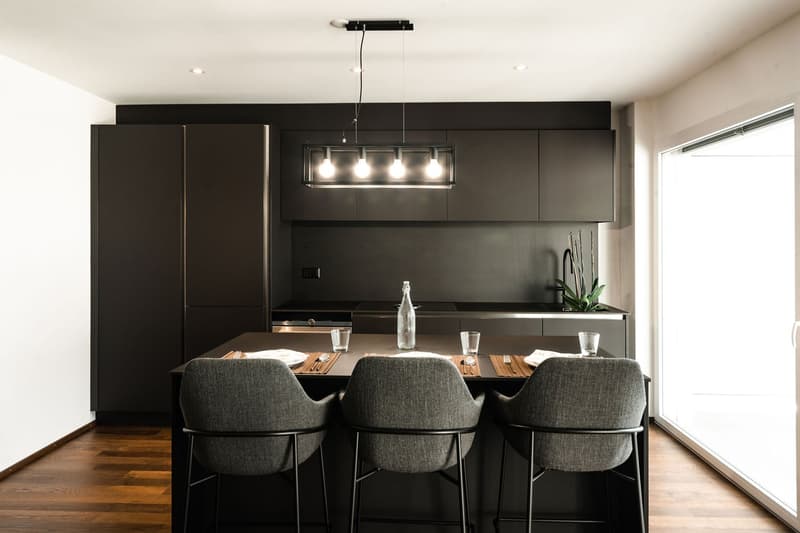 À vendre à Saxon - Splendide appartement meublé 2.5p avec balcon, immeuble récent et moderne (2)