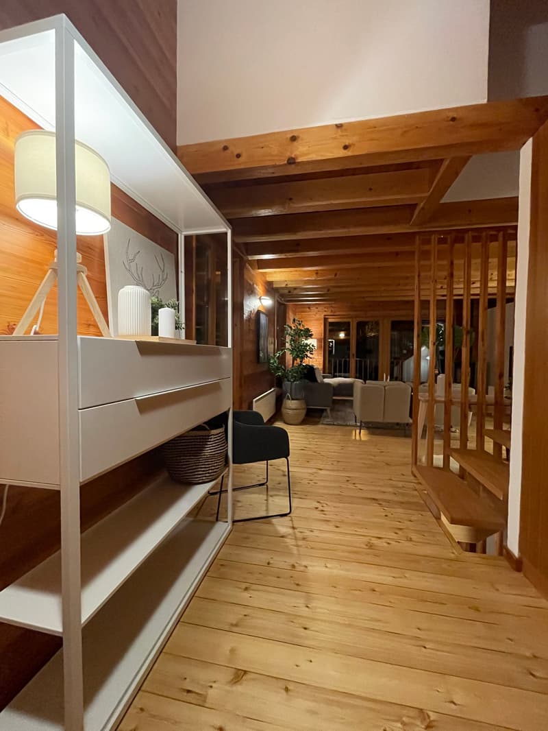 Appartement 5.5 pièces en triplex entièrement rénové, vendu meublé – Les Marécottes (5)
