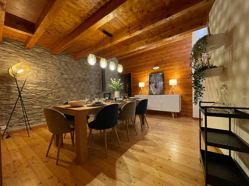 Appartement 5.5 pièces en triplex entièrement rénové, vendu meublé – Les Marécottes (4)