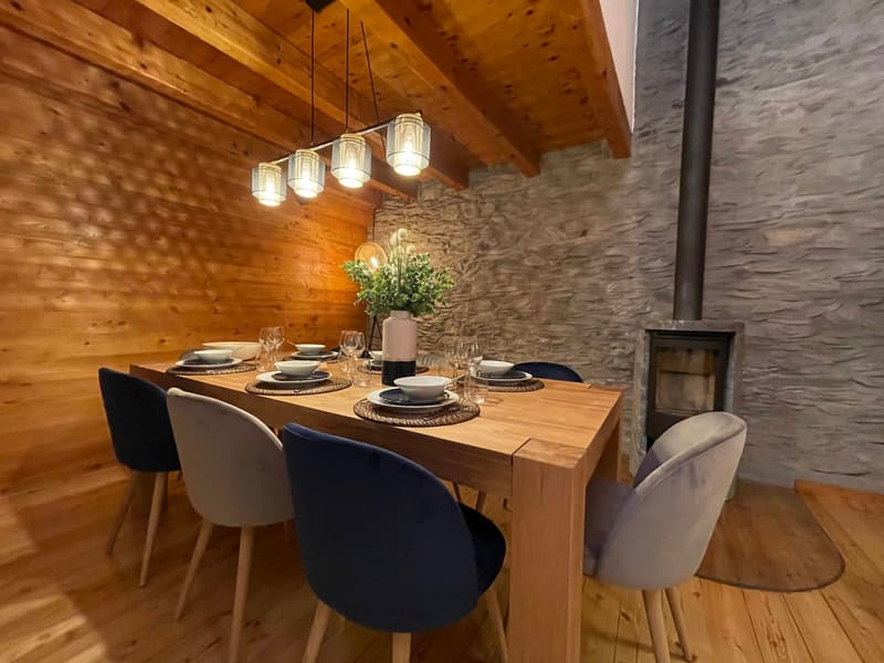 Appartement 5.5 pièces en triplex entièrement rénové, vendu meublé – Les Marécottes (3)