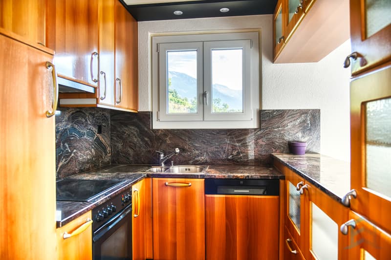 Villa Sierre - Cuisine à l'étage / Villa Sierre - Küche im Obergeschoss / Villa Sierre - Kitchen upstairs