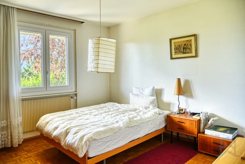 Villa Sierre - Chambre au rez-de-chaussée / Villa Sierre - Zimmer im Erdgeschoss / Villa Sierre - Ground floor bedroom
