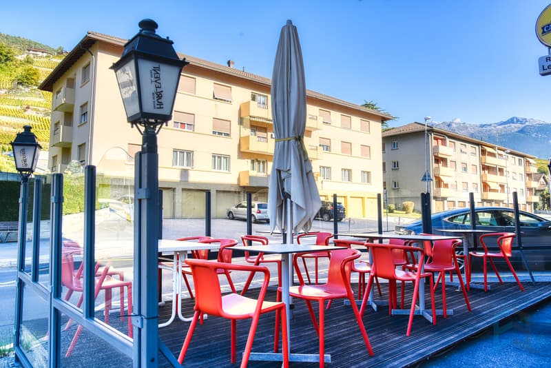 Restaurant Noës - Terrasse / Restaurant Noës - Terrasse / Restaurant Noës - Terrace