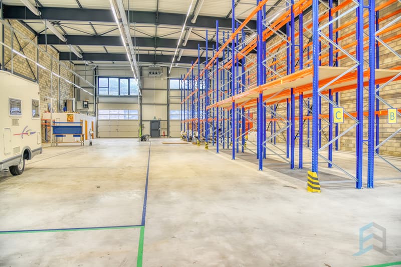 Halle industrielle Sierre - Surface 735m2 / Industriehalle Sierre - Fläche 735m2 / Industrial hall Sierre - Surface 735m2