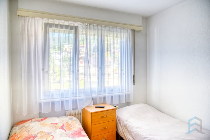 Appartement Veyras -  Chambre 2 / Wohnung Veyras - Zimmer 2 / Appartement Veyras - Bedroom 2