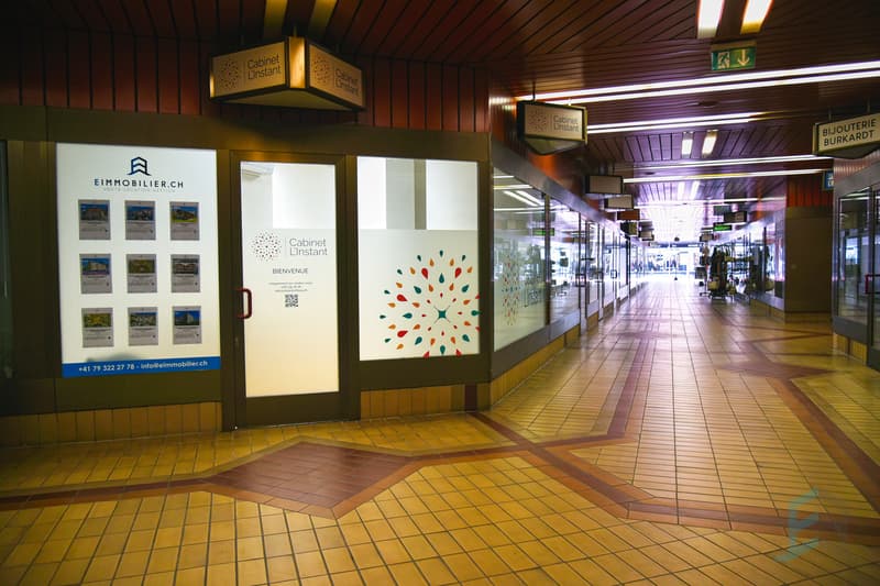 A LOUER salle de consultation dans local entièrement rénové au centre (8)