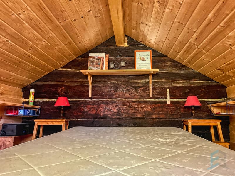 Chalet Ayer - Chambre 2 / Chalet Ayer - Zimmer 2 / Ayer Chalet - Bedroom 2