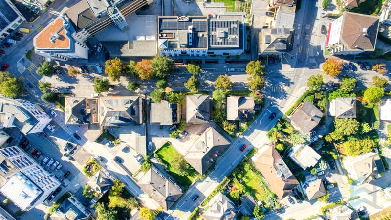 Appartement Sierre - Vue drone / Wohnung in Sierre - Drohnenaufnahme / Apartment in Sierre - Drone view