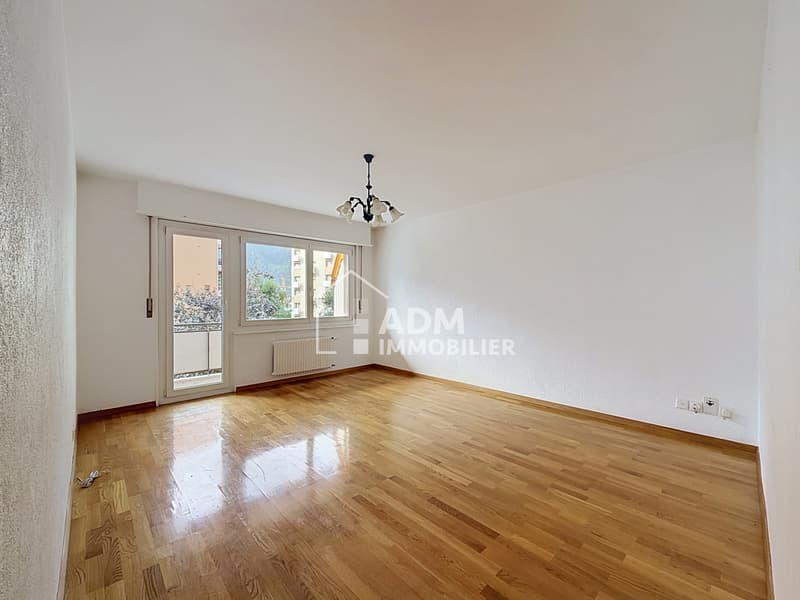 Appartement de 3.5 pièces avec deux places de parc (2)