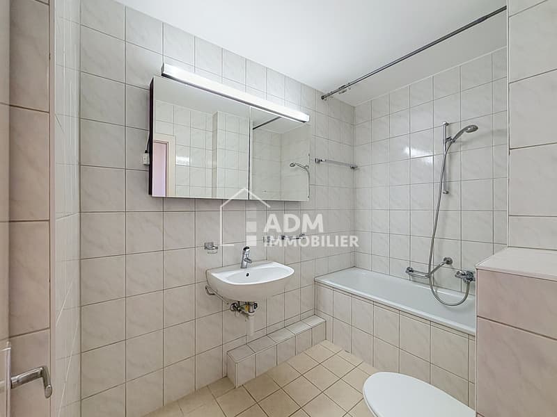 Appartement de 3.5 pièces avec deux places de parc (10)