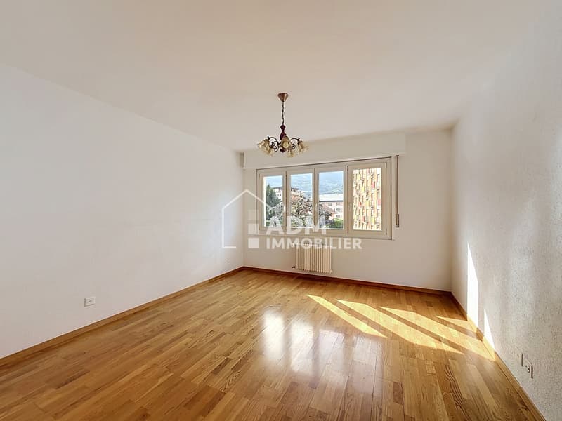 Appartement de 3.5 pièces avec deux places de parc (8)