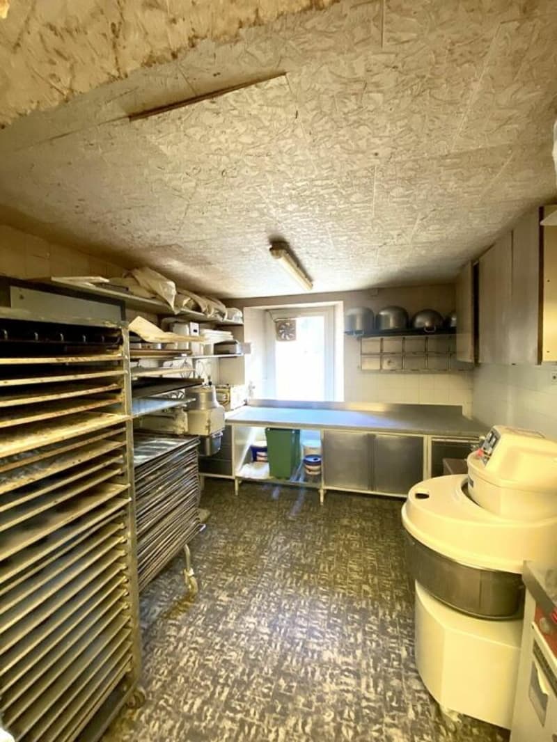 Boulangerie 4 pièces 70 m2 à Basse-Nendaz (2)