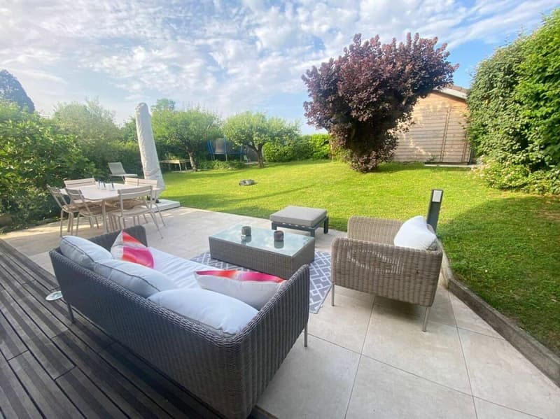 Villa jumelle 5.5 pièces avec studio à Vich (19)