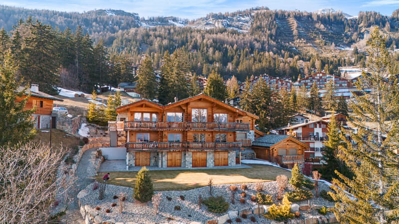 Spacieux chalet haut de gamme au coeur d'Anzère (1)