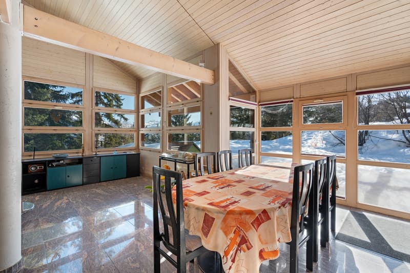 Chalet contemporain à deux pas du centre, en résidence secondaire. (4)