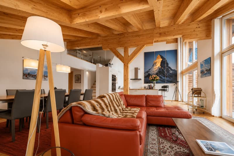 5.5 Zimmer Dachwohnung an grandioser Lage in Grächen (3)