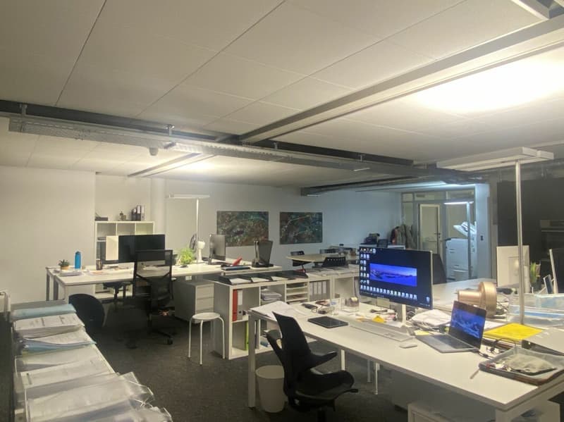 Bureaux, surface administrative (7)