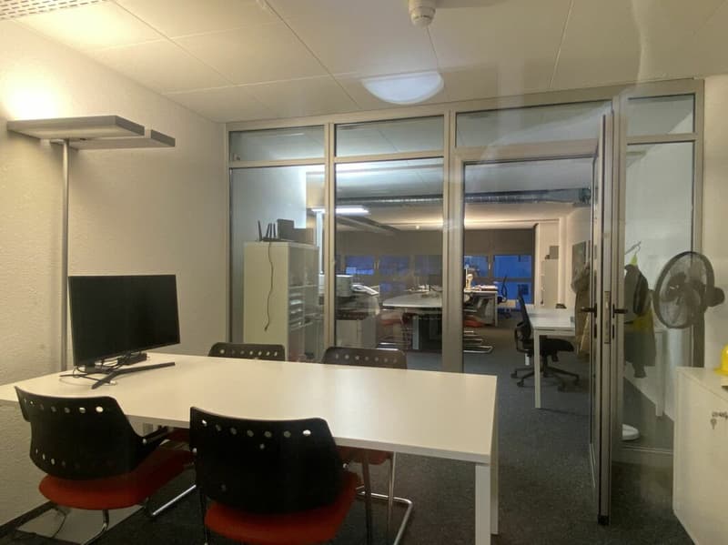 Bureaux, surface administrative (3)