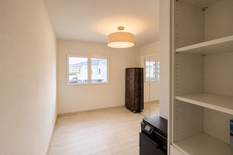 Magnifique attique 3½ pièces avec grande terrasse/véranda à Aproz-Sion (10)