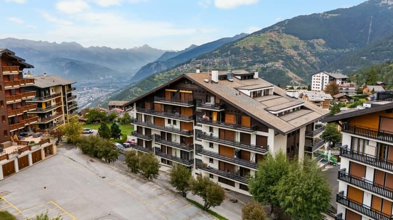 Appartement 3.5 pièces avec place de stationnement (34)