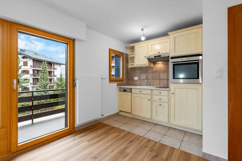 Appartement 3.5 pièces avec place de stationnement (24)