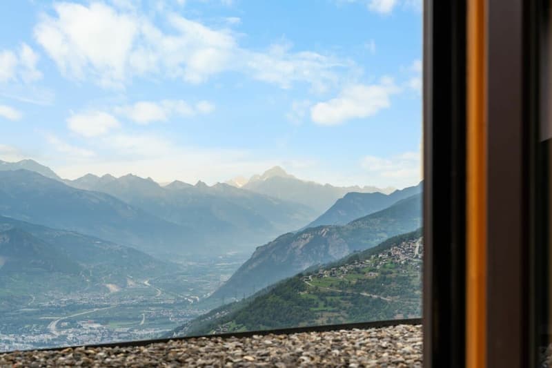 Appartement 3.5 pièces au 5ème et dernier étage avec place de stationnement (12)