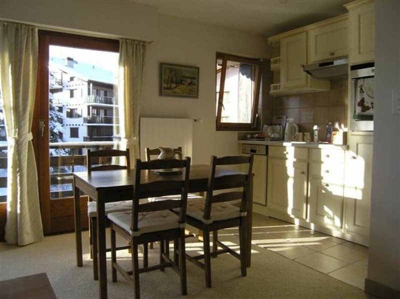 Appartement 3.5 pièces au 5ème et dernier étage avec place de stationnement (28)