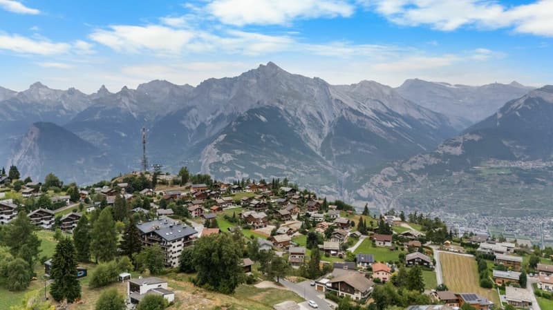 Appartement 3.5 pièces au 5ème et dernier étage avec place de stationnement (11)