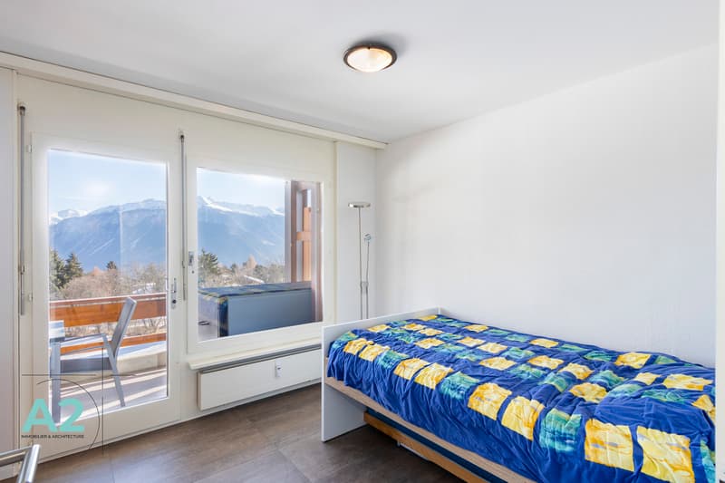 Spacieux 3 pièces rénové avec vue sur les Alpes (9)