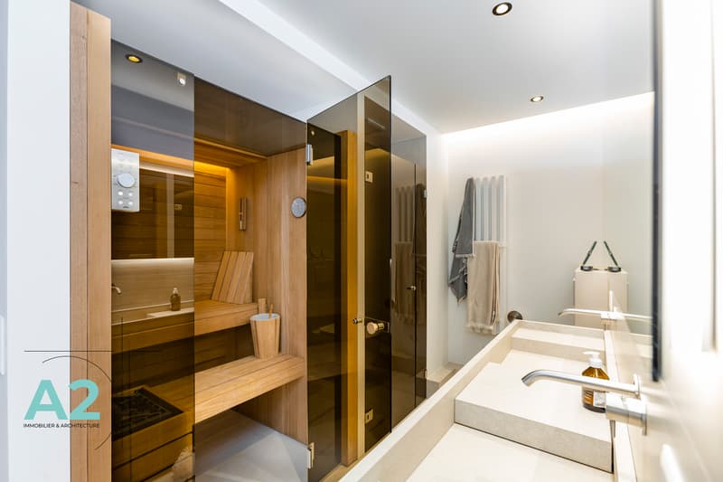 Salle d'eau et sauna