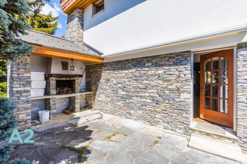 Propriété unique, de caractère avec vue imprenable et excellent ensoleillement (6)