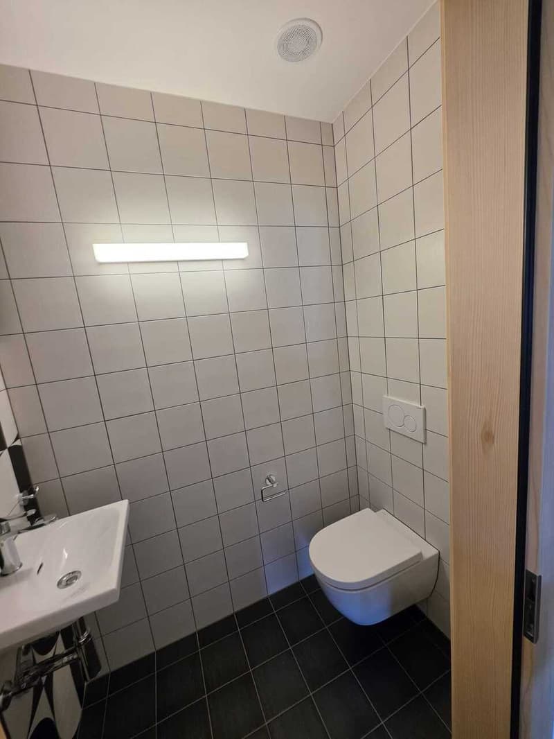 Location à l'année: appartement neuf au coeur du village de Montana (6)