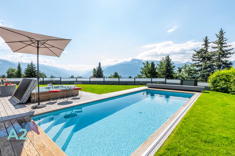 CHALET DE STANDING DE 6.5 PIÈCES AVEC PISCINE EXTÉRIEUR ET JACUZZI (2)