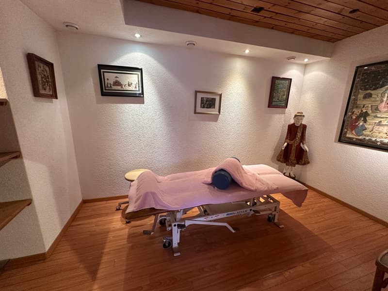 Local commercial au coeur de Crans (9)