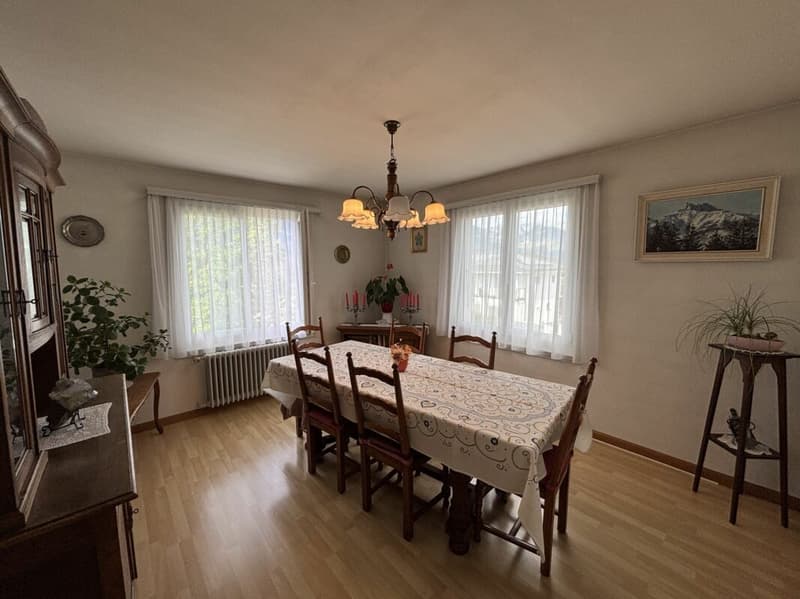 Immeuble et parcelle constructible à Ollon (7)