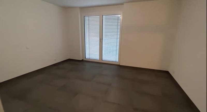Appartement moderne de 2,5 pièces avec balcon et vue sur les montagnes à Fully (6)