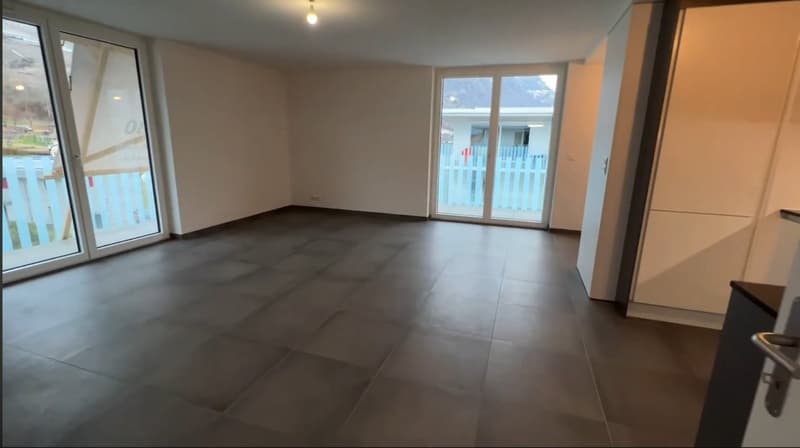 Appartement moderne de 2,5 pièces avec balcon et vue sur les montagnes à Fully (5)