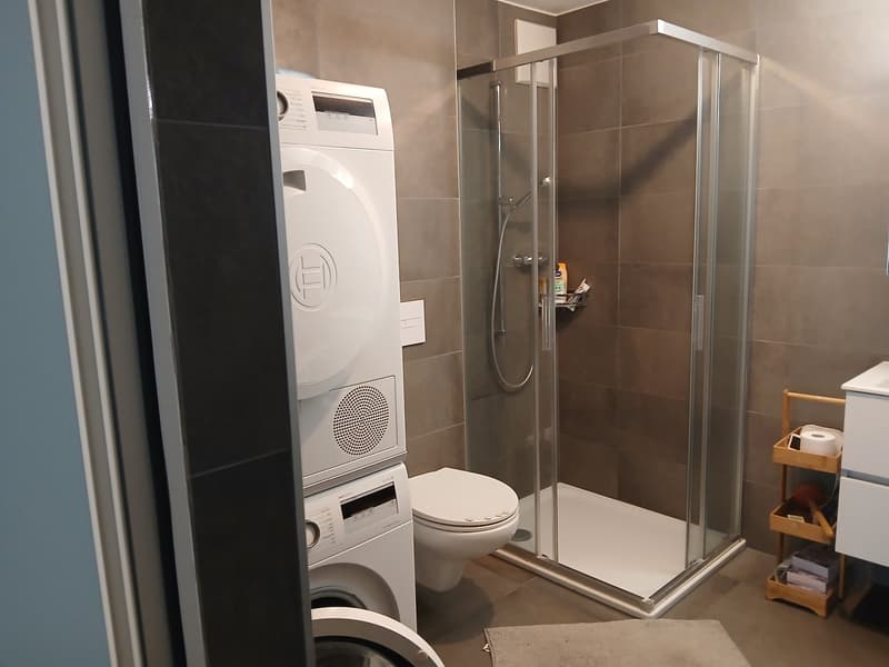 Appartement moderne de 2,5 pièces avec balcon et vue sur les montagnes à Fully (15)
