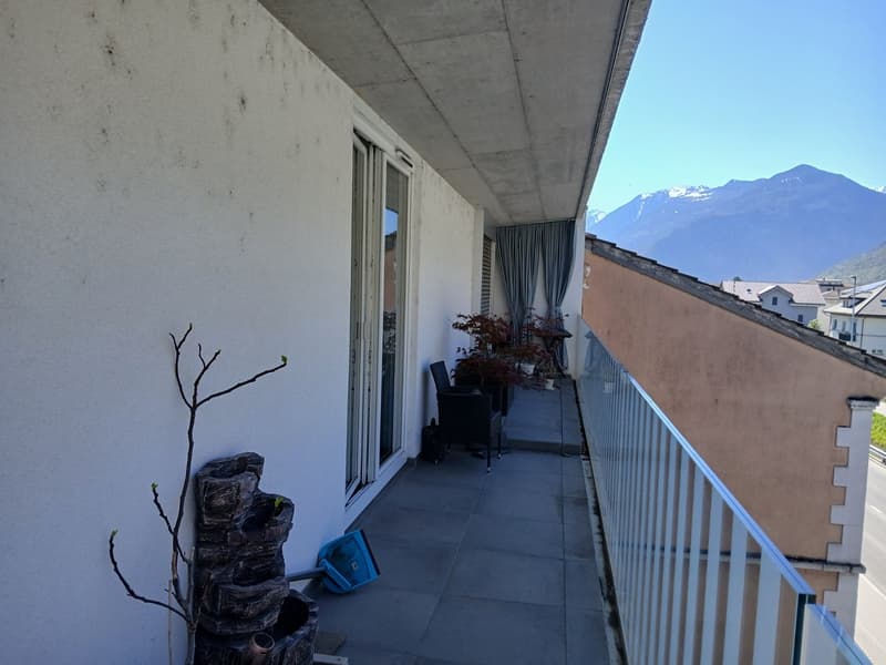 Appartement moderne de 2,5 pièces avec balcon et vue sur les montagnes à Fully (14)