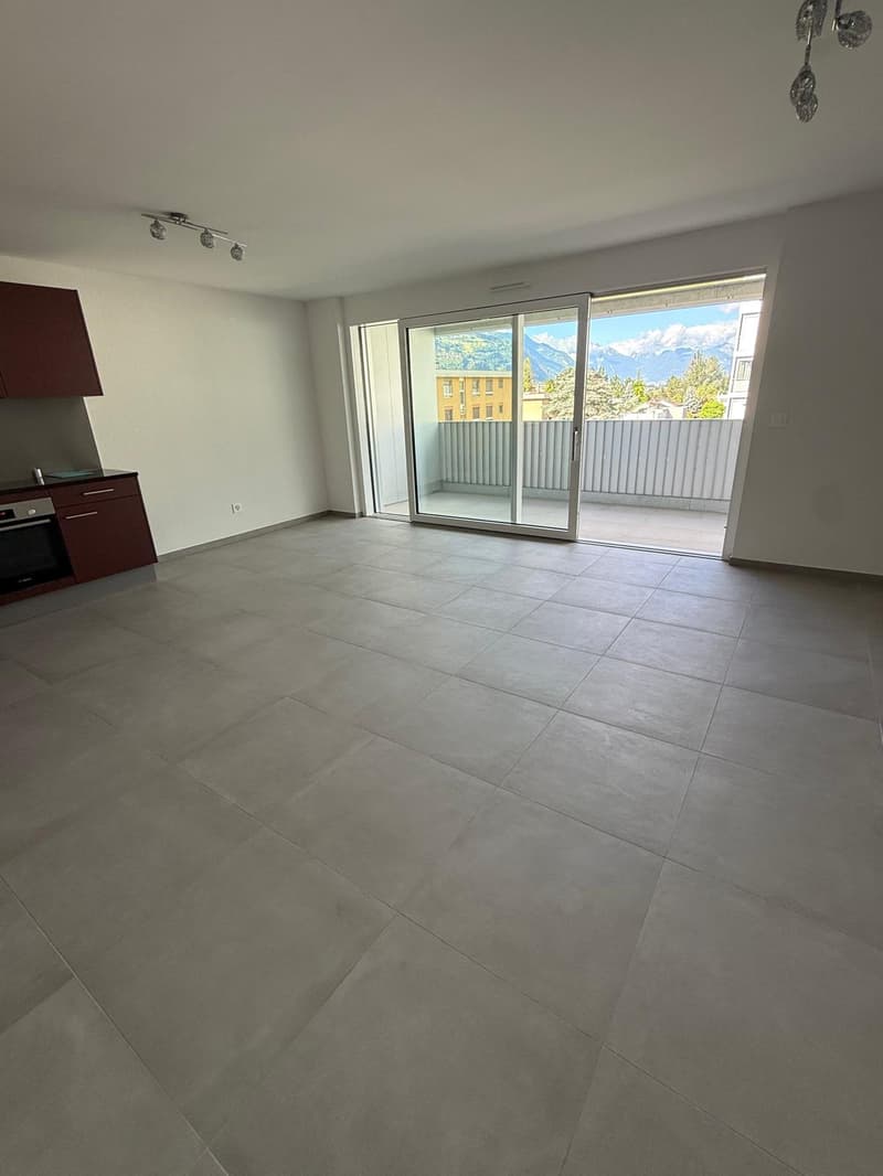 Appartement moderne de 3,5 pièces à Conthey – Vue sur les montagnes & disponible immédiatement (7)