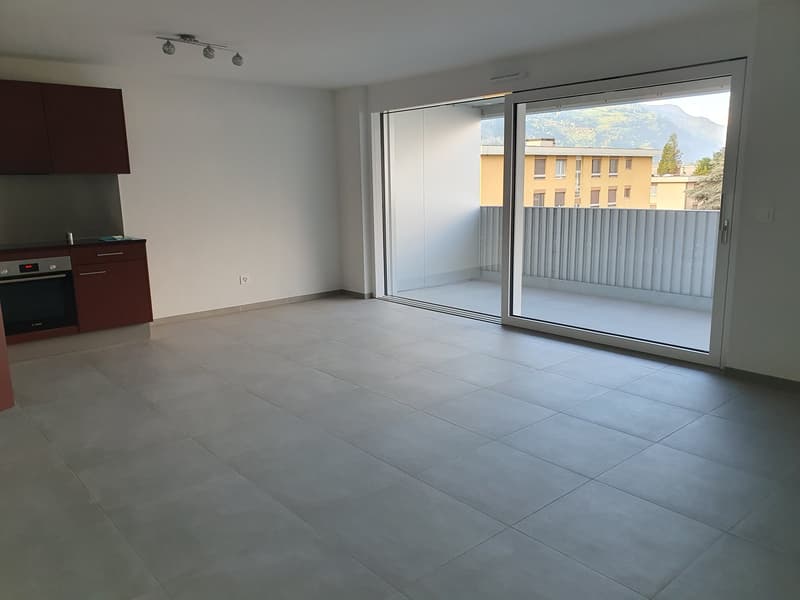 Appartement moderne de 3,5 pièces à Conthey – Vue sur les montagnes & disponible immédiatement (9)