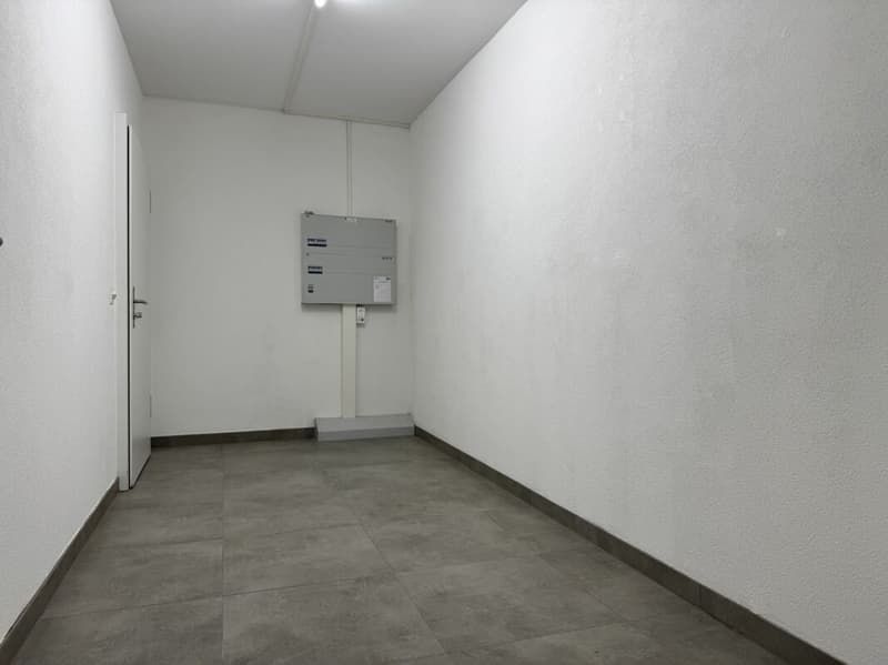 Administrative/Office 1.5 rooms 156.35 m2 in Puidoux-Gare (8)
