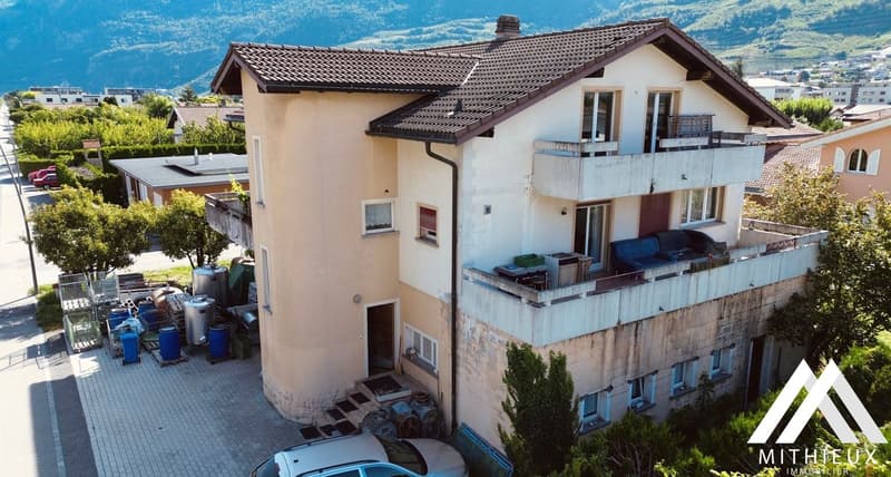 Rare ! Maison atypique avec fort potentiel de transformation (2)