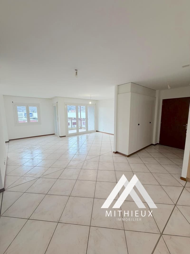 À louer - Appartement 4.5 pièces idéalement situé à Conthey (3)
