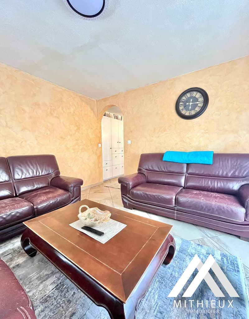 Bel appartement 4.5 Pces de 100 m² au coeur de Chamoson (2)