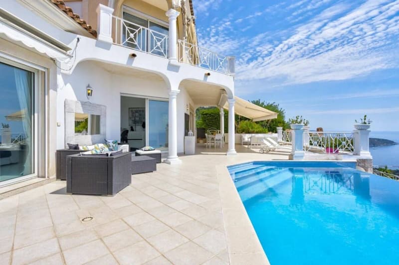 Villa individuelle 9 pièces à Côte d'Azur / près de Monaco (1)