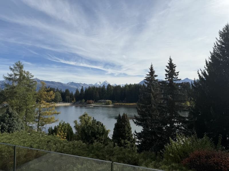 Studio avec terrasse de 70 m² face au lac de la Moubra. (11)