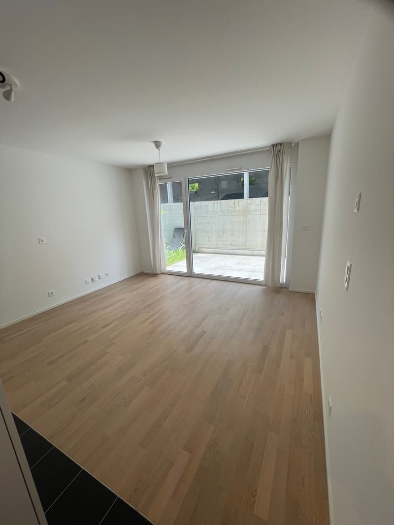 STUDIO MODERNE LUMINEUX AVEC TERRASSE / MALOC-IMMO (2)
